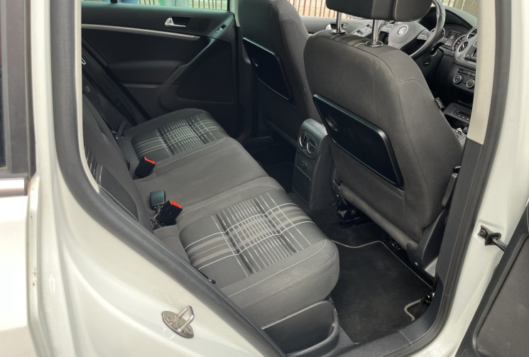 VOLKSWAGEN TIGUAN 2.0 TDI 110ch BlueMotion Technology Sportline / Entretien à jour