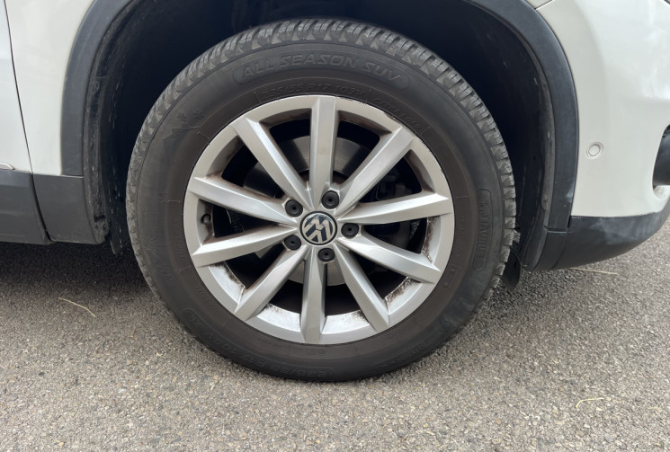 VOLKSWAGEN TIGUAN 2.0 TDI 110ch BlueMotion Technology Sportline / Entretien à jour