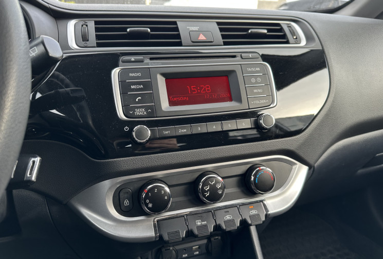 KIA RIO 1.4 CRDi 16V ISG 90