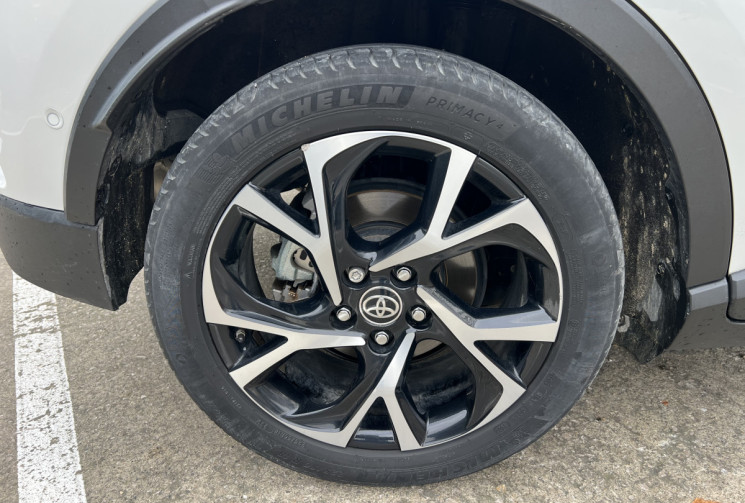 TOYOTA C-HR 184 Edition 2WD E-CVT Hybride / Sièges et Volant Chauffants / Caméra / Garantie 09/2025