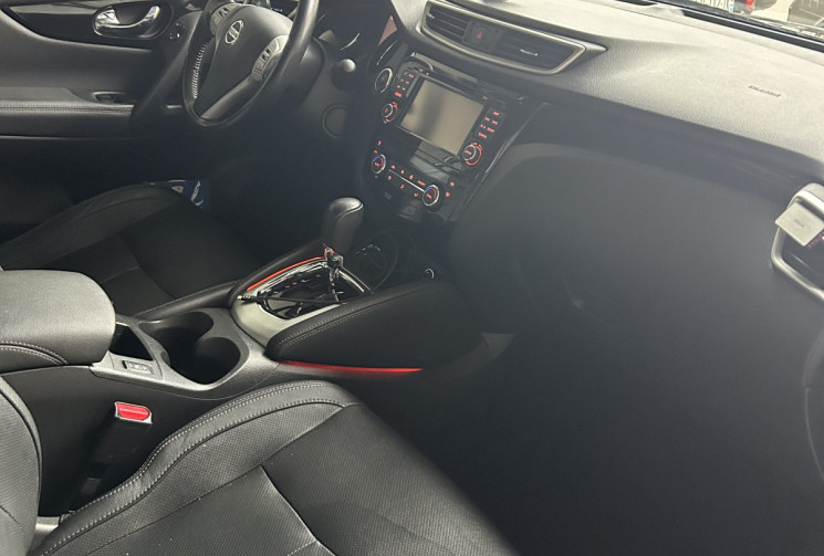 NISSAN QASHQAI 1.6 130 TECKNA TOIT PANORAMIQUE CUIR