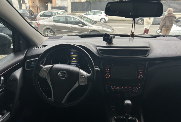 NISSAN QASHQAI 1.6 130 TECKNA TOIT PANORAMIQUE CUIR