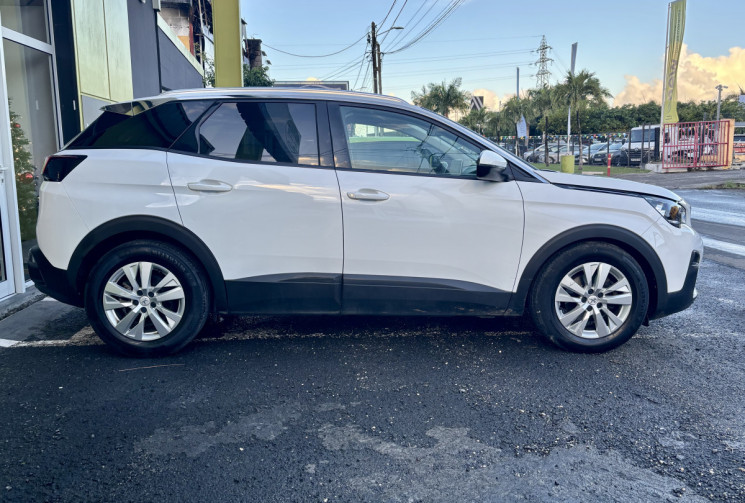 PEUGEOT 3008 1.2 PureTech 130 cv Active S&S EAT8 6cv // Peu kilométré // Courroie de distri neuve