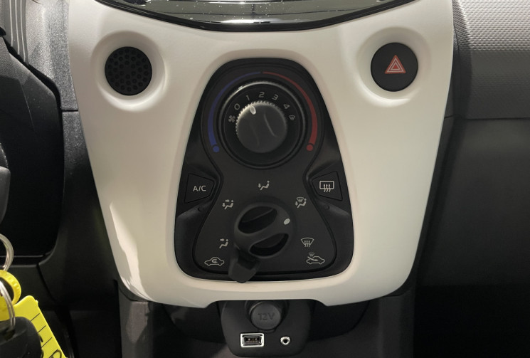 CITROEN C1 1.0 VTI 5p Millenium 72 ch KMS REELS