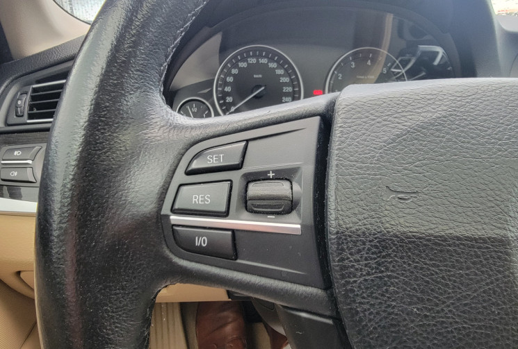 BMW SERIE 5 (F10) Berline 528i 3.0 258 CV LUXE