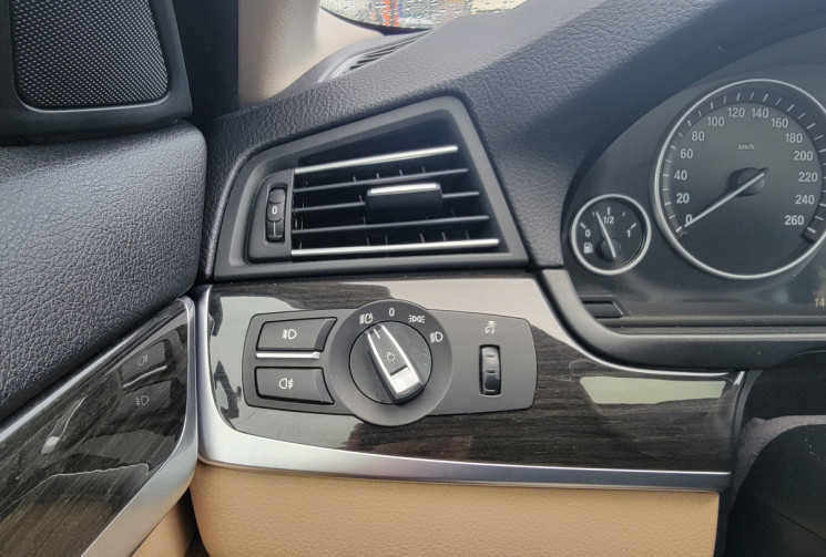 BMW SERIE 5 (F10) Berline 528i 3.0 258 CV LUXE