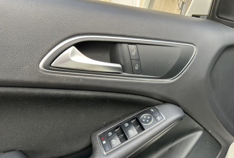 MERCEDES CLASSE A 180 CDi 1.5 BlueEFFICIENCY 109CH