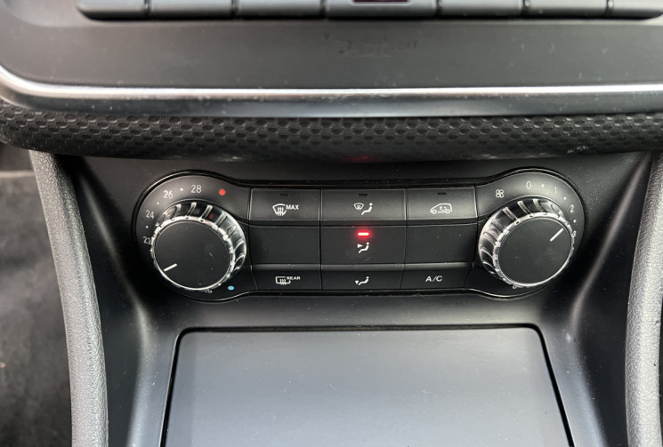 MERCEDES CLASSE A 180 CDi 1.5 BlueEFFICIENCY 109CH