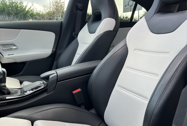 Mercedes CLA 180 AMG Line 136 cv