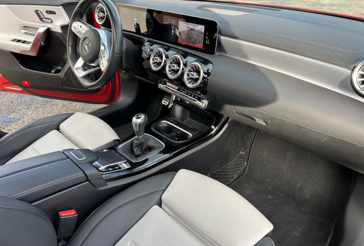 Mercedes CLA 180 AMG Line 136 cv