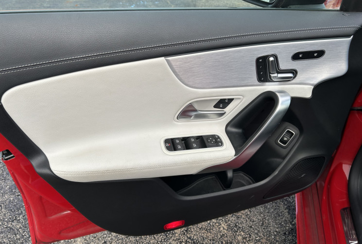 Mercedes CLA 180 AMG Line 136 cv