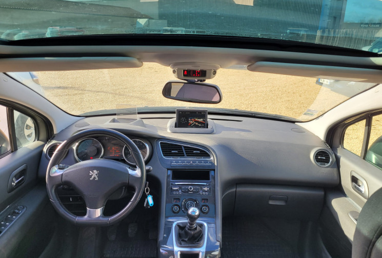 Peugeot 5008 2.0 BlueHdi 150Ch S&S BVM6 ALLURE