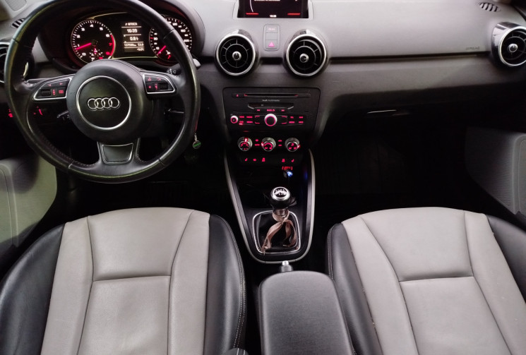 Audi A1 AMBITION LUXE 122 Ch / 3 porte 