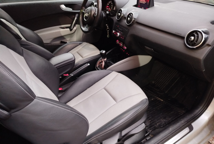 Audi A1 AMBITION LUXE 122 Ch / 3 porte 