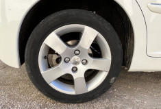 Peugeot 207 1.6 VTi ALLURE 120 ch / CT VIERGE / 100200KM