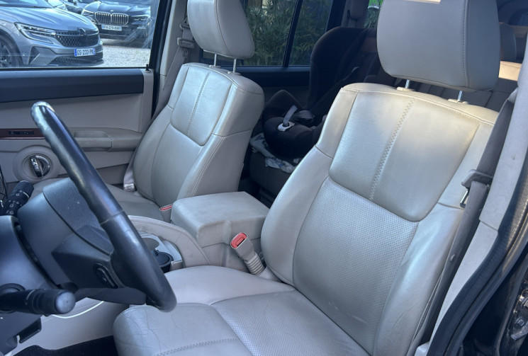 Jeep COMMANDER 3.0 CRD V6 4WD 218 Limited sièges électriques / Toit ouvrant