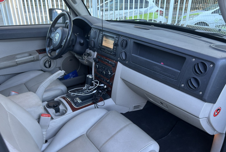 Jeep COMMANDER 3.0 CRD V6 4WD 218 Limited sièges électriques / Toit ouvrant