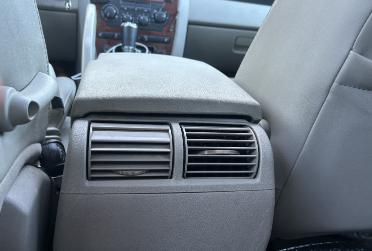 Jeep COMMANDER 3.0 CRD V6 4WD 218 Limited sièges électriques / Toit ouvrant