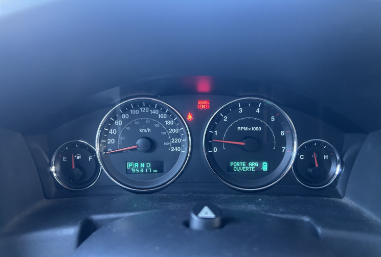 Jeep COMMANDER 3.0 CRD V6 4WD 218 Limited sièges électriques / Toit ouvrant