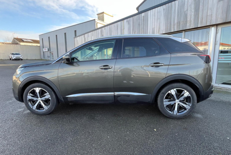 PEUGEOT 3008 II BOITE AUTO 1.5 HDI 130CV EAT8 ALLURE  (GPS - CAMERA - CARPLAY) - GARANTIE 12 MOIS