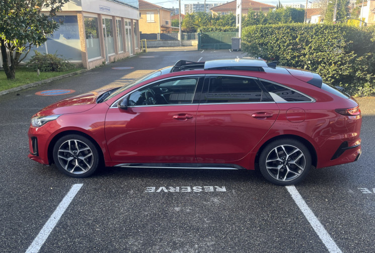 KIA ProCeed 1.6 CRDI 136 Ch GT Line DCT7 MY20 / 1ère main / entretien Kia