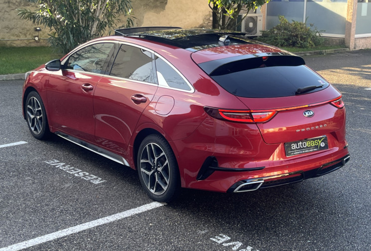 KIA ProCeed 1.6 CRDI 136 Ch GT Line DCT7 MY20 / 1ère main / entretien Kia
