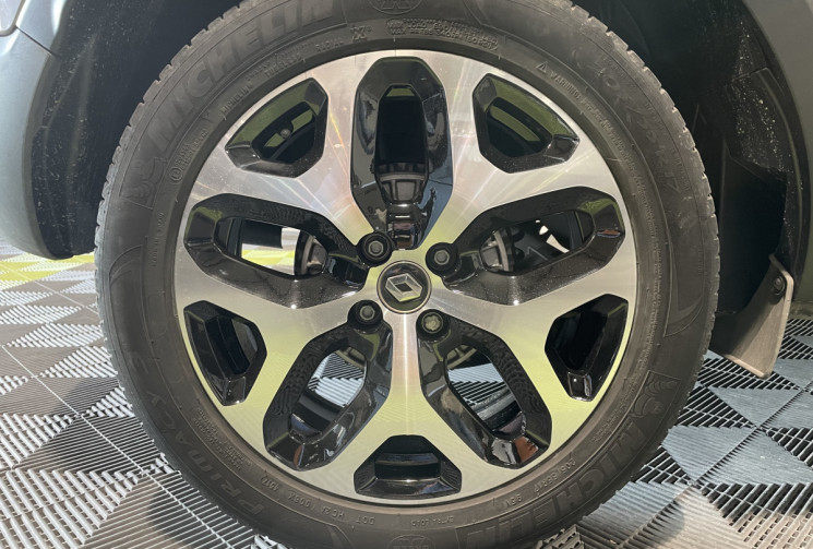 RENAULT CAPTUR 0.9 TCE 90 ch Intens MOTEUR À CHAINE / SUIVI RENAULT