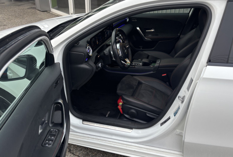 MERCEDES CLASSE A A180 1.3 Ti 16V 7G-DCT 136 AMG line
