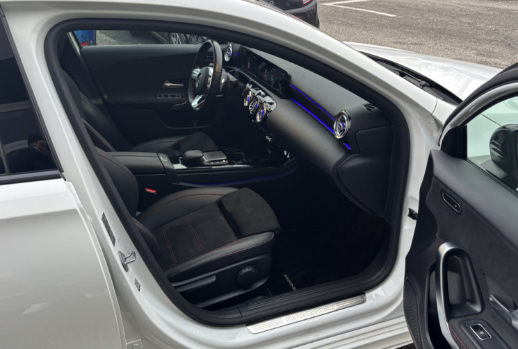 MERCEDES CLASSE A A180 1.3 Ti 16V 7G-DCT 136 AMG line