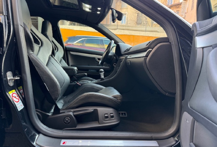 AUDI RS4 full black sedan B7 4.2 fsi 420 cv origine FRANCE / SIEGES F1 / XENON / BOSE / GPS / 