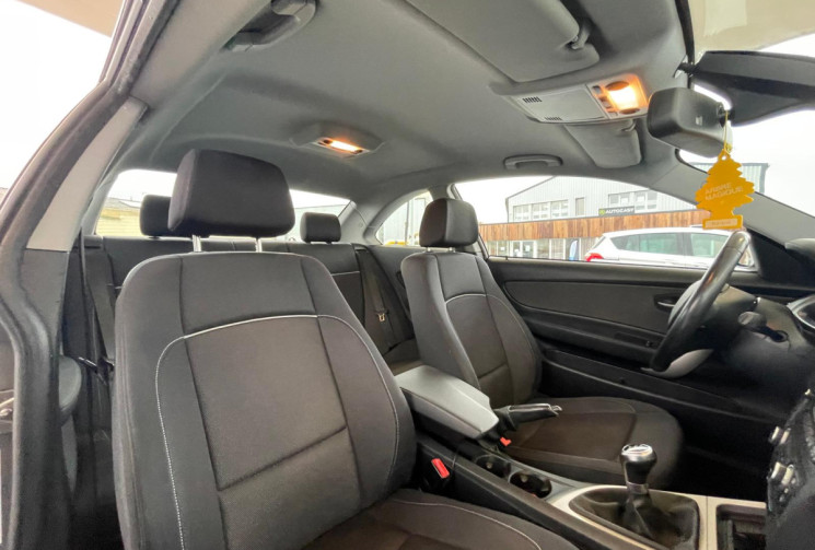 BMW SERIE 1 COUPE 125I  - 218 CV - PACK LUXE (E82)  - TRES BON ETAT - GARANTIE 6 MOIS