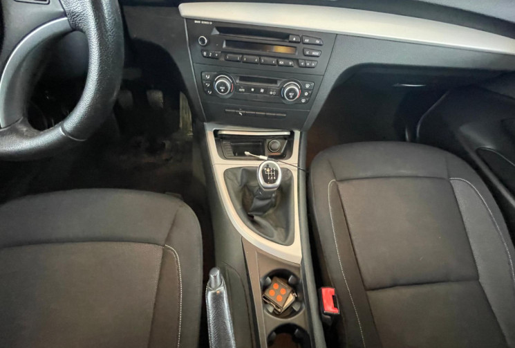 BMW SERIE 1 COUPE 125I  - 218 CV - PACK LUXE (E82)  - TRES BON ETAT - GARANTIE 6 MOIS