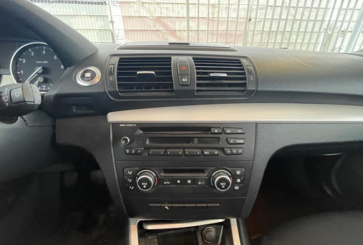 BMW SERIE 1 COUPE 125I  - 218 CV - PACK LUXE (E82)  - TRES BON ETAT - GARANTIE 6 MOIS