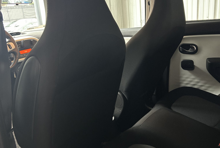 RENAULT TWINGO III 0.9 90 ZEN