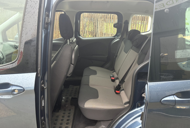 FORD Tourneo Courier 1.5 TDCI 100 BV6 S&S AMBIENTE