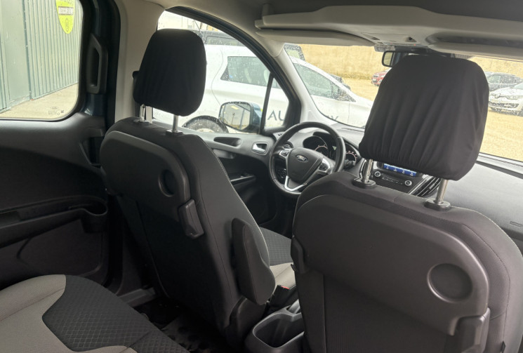 FORD Tourneo Courier 1.5 TDCI 100 BV6 S&S AMBIENTE