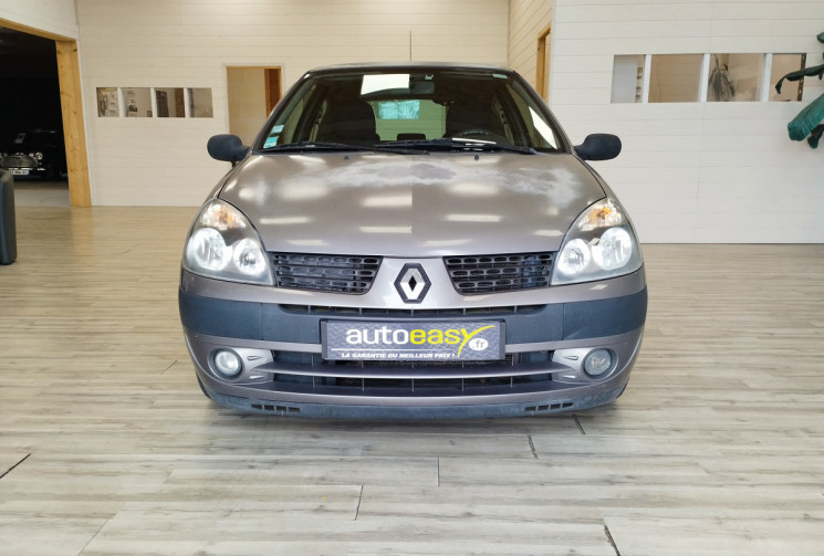 Renault Clio II 3 Portes Phase 2 1.5 dCi 65 cv AUTHENTIQUE 
