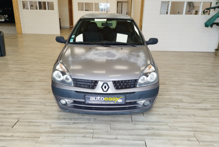 Renault Clio II 3 Portes Phase 2 1.5 dCi 65 cv AUTHENTIQUE 