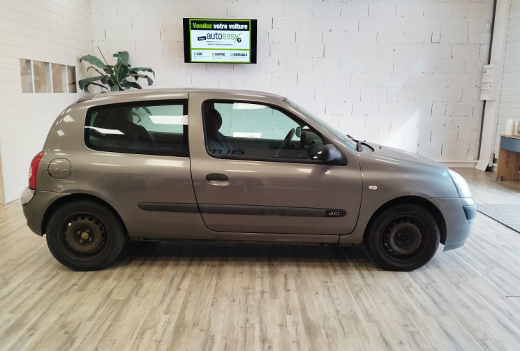 Renault Clio II 3 Portes Phase 2 1.5 dCi 65 cv AUTHENTIQUE 