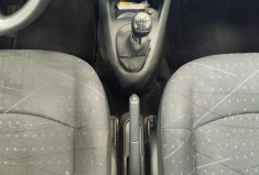 Renault Clio II 3 Portes Phase 2 1.5 dCi 65 cv AUTHENTIQUE 
