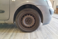 Renault Clio II 3 Portes Phase 2 1.5 dCi 65 cv AUTHENTIQUE 