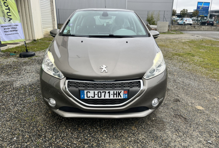 PEUGEOT 208 Allure 1.6l VTI 120