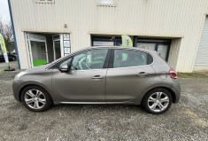 PEUGEOT 208 Allure 1.6l VTI 120