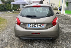 PEUGEOT 208 Allure 1.6l VTI 120