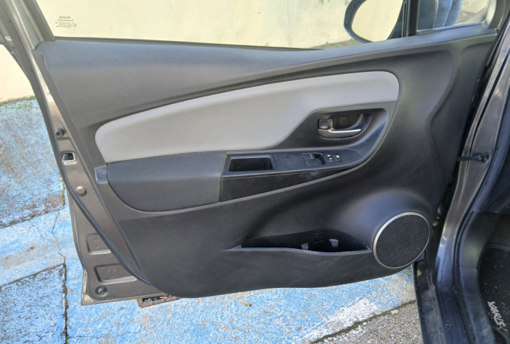 TOYOTA YARIS 3 Phase 2 69 FRANCE
