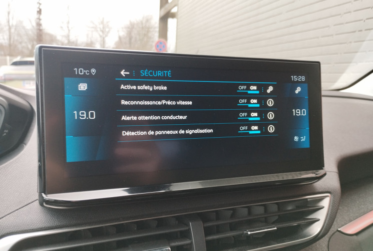 Peugeot 3008 (2) 1.5 BlueHDi 130 S&S Allure Pack EAT8