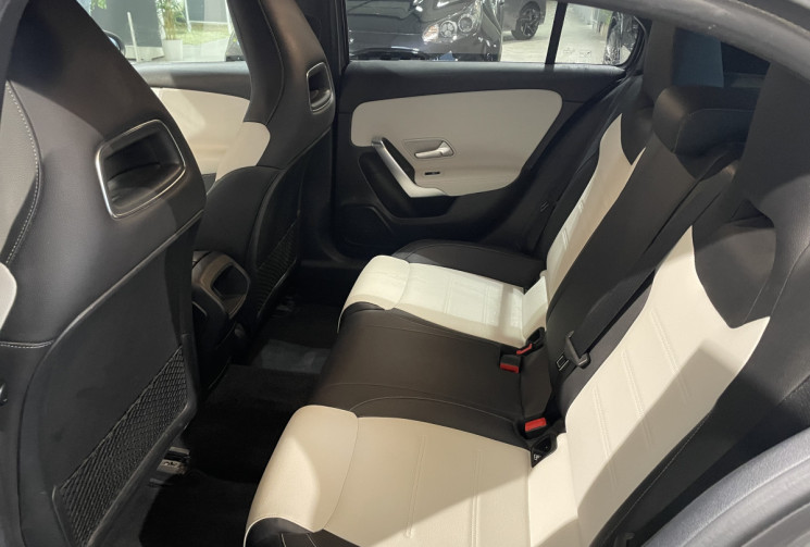 Mercedes Classe A 200 163 ch AMG LINE 