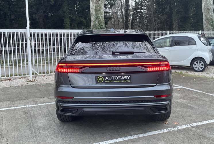 AUDI Q8 50 TDI 286 S-LINE * Français / Entretien Audi / Bang&Olufsen / Toit Ouvrant / Cuir ventilé
