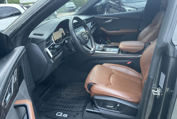 AUDI Q8 50 TDI 286 S-LINE * Français / Entretien Audi / Bang&Olufsen / Toit Ouvrant / Cuir ventilé