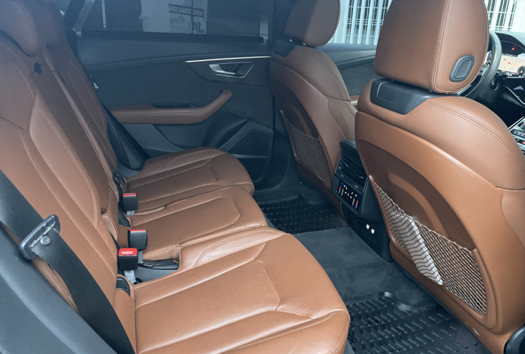 AUDI Q8 50 TDI 286 S-LINE * Français / Entretien Audi / Bang&Olufsen / Toit Ouvrant / Cuir ventilé